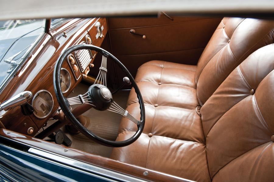  Ford DeLuxe Convertible Coupe 1938 года  (фото 18 из 20)